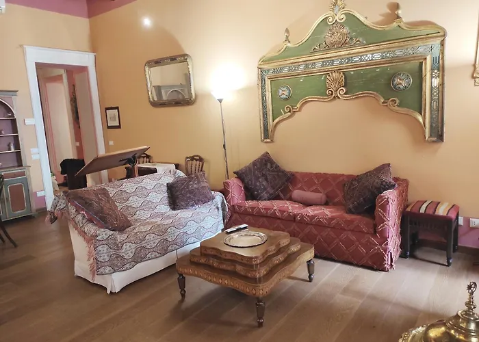 Library's House Rom